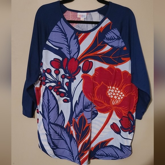 LuLaRoe Tops - LuLaRoe Floral Print Women's Top - Red and Blue Size 3XL